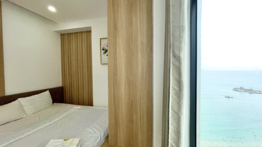 Corner Seaview two-bedroom Apartment in Muong Thanh Oceanus Building